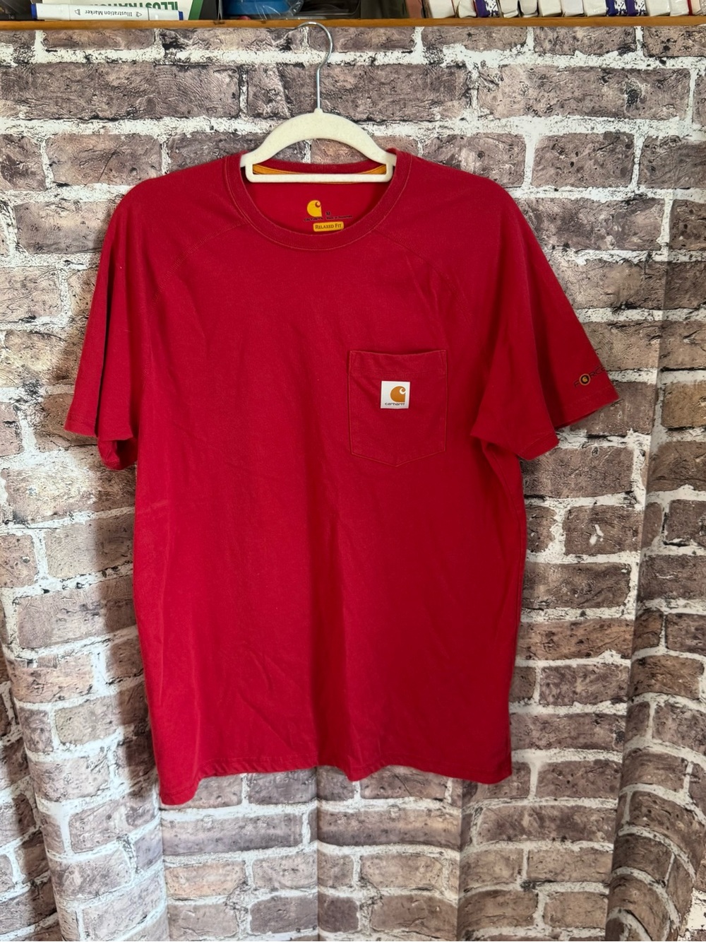 Carhartt Force Men’s Medium Red Relaxed Fit Pocket T-Shirt Short Sleeve Workwear